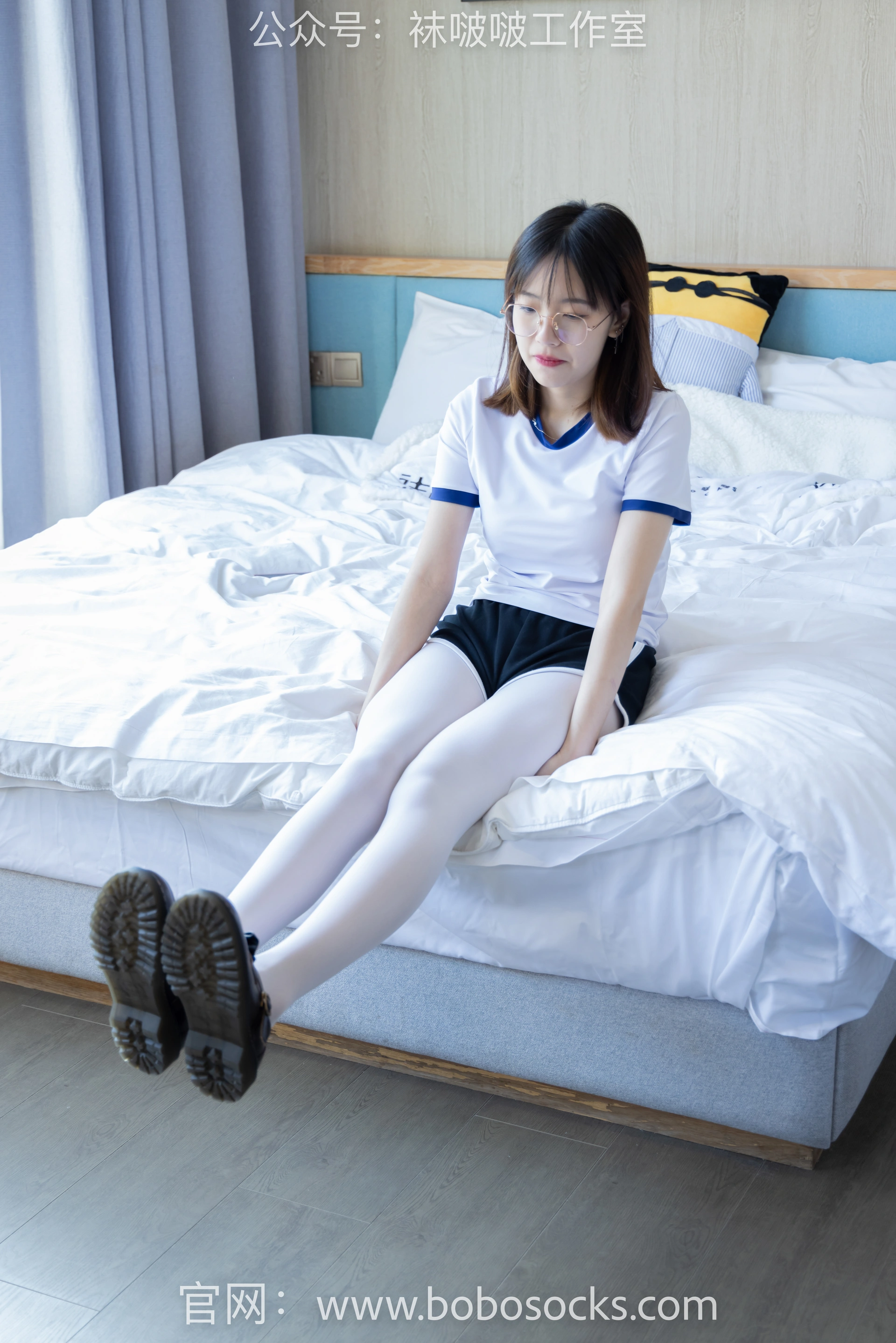[BoBoSocks袜啵啵]NO.108 小甜豆-皮鞋、厚白丝、踩奶油蛋糕剧情 0
